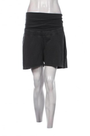 Дамски къс панталон Mamalicious, Размер XL, Цвят Сив, Цена 6,13 €