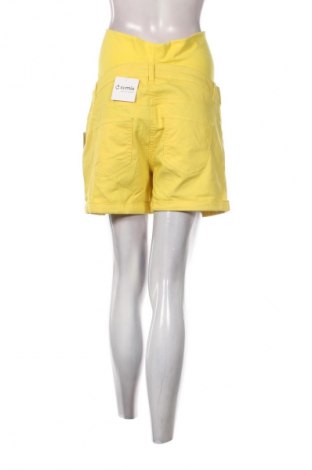 Дамски къс панталон Maternite, Размер L, Цвят Жълт, Цена 8,69 €