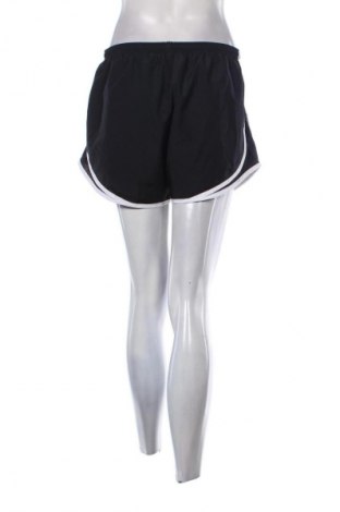 Дамски къс панталон Nike, Размер M, Цвят Многоцветен, Цена 17,38 €