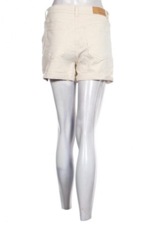 Γυναικείο κοντό παντελόνι Noisy May, Μέγεθος M, Χρώμα  Μπέζ, Τιμή 2,99 €