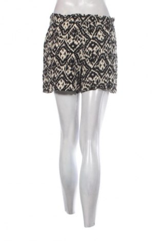 Pantaloni scurți de femei ONLY, Mărime M, Culoare Multicolor, Preț 32,99 Lei