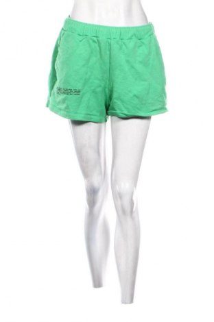 Damen Shorts PANGAIA, Größe S, Farbe Grün, Preis € 32,00