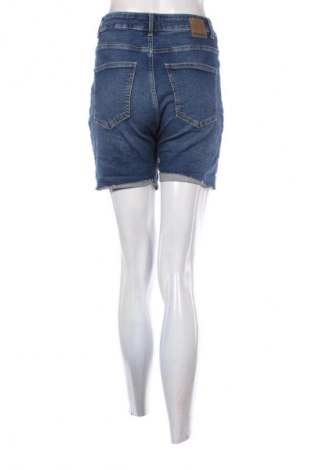 Pantaloni scurți de femei Pieces, Mărime M, Culoare Albastru, Preț 32,99 Lei
