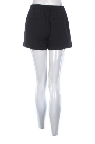 Дамски къс панталон Pull&Bear, Размер S, Цвят Черен, Цена 7,66 €