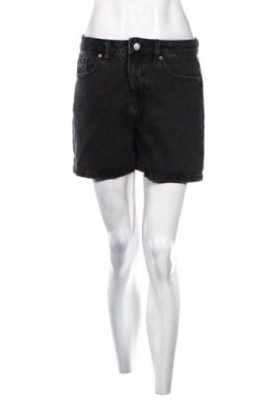 Pantaloni scurți de femei Sinsay, Mărime L, Culoare Negru, Preț 34,99 Lei