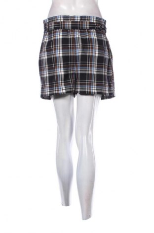Дамски къс панталон Stradivarius, Размер S, Цвят Многоцветен, Цена 10,73 €