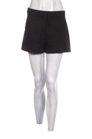 Дамски къс панталон Stradivarius, Размер L, Цвят Черен, Цена 2,55 €