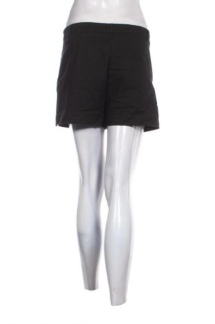 Дамски къс панталон Stradivarius, Размер L, Цвят Черен, Цена 2,55 €
