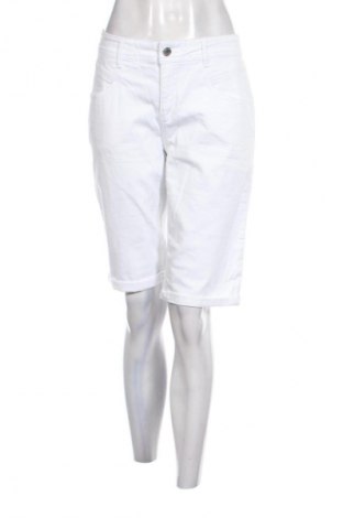 Γυναικείο κοντό παντελόνι Street One, Μέγεθος XL, Χρώμα Λευκό, Τιμή 11,99 €