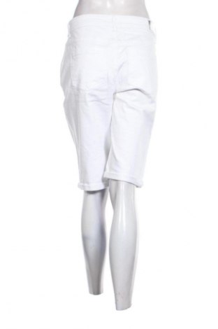 Γυναικείο κοντό παντελόνι Street One, Μέγεθος XL, Χρώμα Λευκό, Τιμή 11,99 €