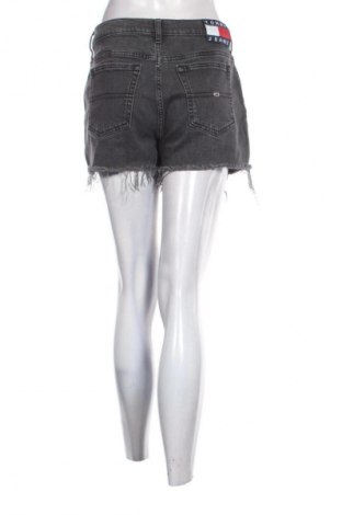 Női rövidnadrág Tommy Jeans, Méret L, Szín Fekete, Ár 9 459 Ft
