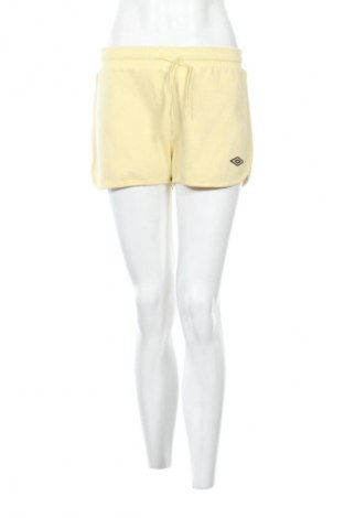 Дамски къс панталон Umbro, Размер L, Цвят Жълт, Цена 7,15 €