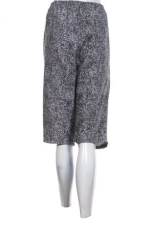 Дамски къс панталон Unbranded, Размер XXL, Цвят Многоцветен, Цена 10,22 €