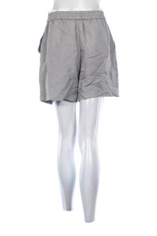 Дамски къс панталон Unbranded, Размер M, Цвят Сив, Цена 9,20 €