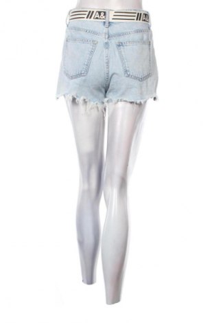 Дамски къс панталон Unbranded, Размер S, Цвят Син, Цена 5,11 €