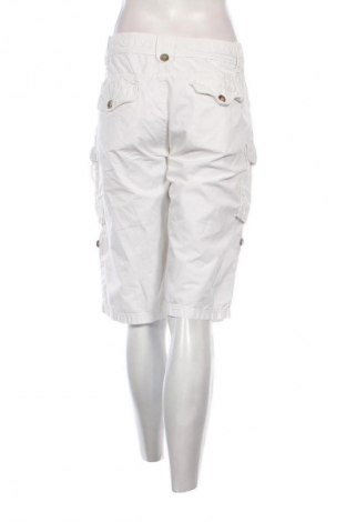 Дамски къс панталон Unbranded, Размер XL, Цвят Бял, Цена 10,00 €