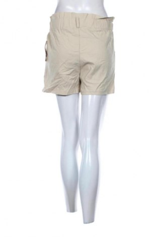 Pantaloni scurți de femei Unbranded, Mărime M, Culoare Bej, Preț 39,99 Lei
