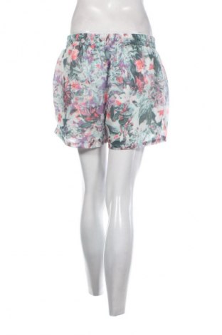 Pantaloni scurți de femei VILA, Mărime M, Culoare Multicolor, Preț 26,99 Lei