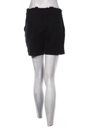Pantaloni scurți de femei Vero Moda, Mărime M, Culoare Negru, Preț 29,99 Lei