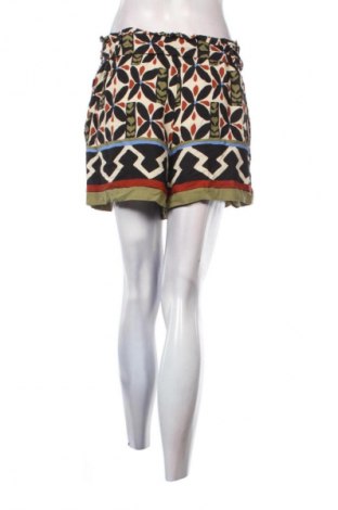 Дамски къс панталон Zara, Размер M, Цвят Многоцветен, Цена 8,18 €
