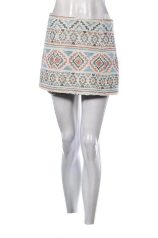 Γυναικείο κοντό παντελόνι Zara, Μέγεθος S, Χρώμα Πολύχρωμο, Τιμή 7,99 €