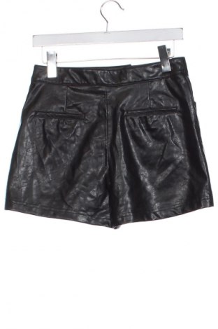 Pantaloni scurți de femei Zara, Mărime M, Culoare Negru, Preț 85,52 Lei