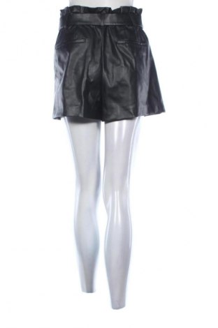 Γυναικείο κοντό παντελόνι Zara, Μέγεθος M, Χρώμα Μαύρο, Τιμή 10,99 €