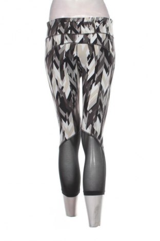 Дамски клин Nike, Размер S, Цвят Многоцветен, Цена 12,78 €