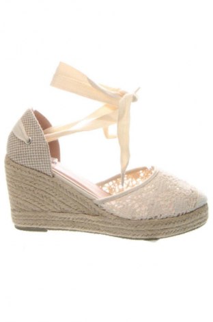 Γυναικεία παπούτσια Ideal Shoes, Μέγεθος 41, Χρώμα  Μπέζ, Τιμή 26,07 €