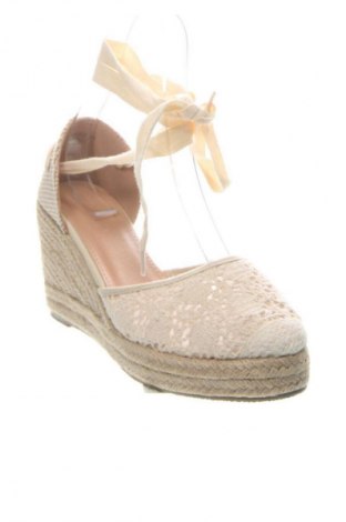 Γυναικεία παπούτσια Ideal Shoes, Μέγεθος 41, Χρώμα  Μπέζ, Τιμή 26,07 €