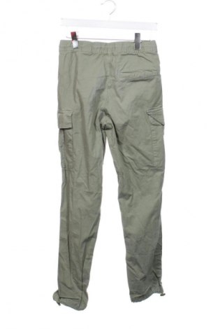 Дамски панталон Bershka, Размер XS, Цвят Зелен, Цена 5,62 €