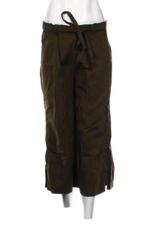 Γυναικείο παντελόνι Bershka, Μέγεθος M, Χρώμα Πράσινο, Τιμή 7,99 €