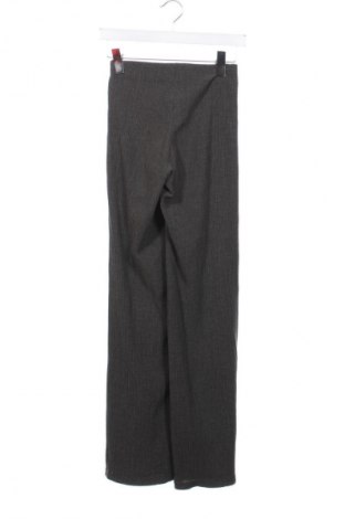 Női nadrág Bershka, Méret XS, Szín Szürke, Ár 3 999 Ft