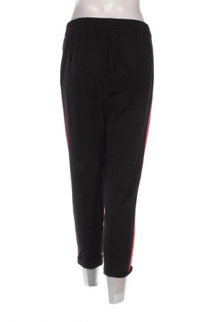 Γυναικείο παντελόνι Bershka, Μέγεθος L, Χρώμα Πολύχρωμο, Τιμή 12,99 €