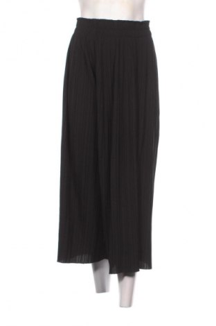 Γυναικείο παντελόνι Bershka, Μέγεθος S, Χρώμα Μαύρο, Τιμή 12,99 €