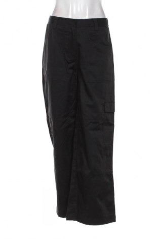 Pantaloni de femei DISSH, Mărime M, Culoare Negru, Preț 154,99 Lei