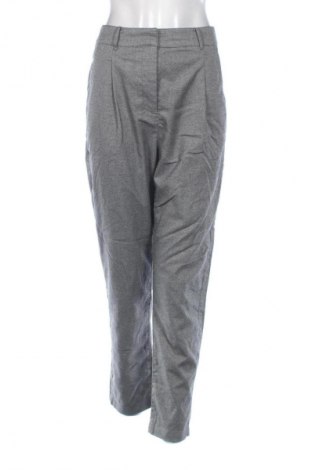 Дамски панталон Esprit, Размер M, Цвят Сив, Цена 4,09 €