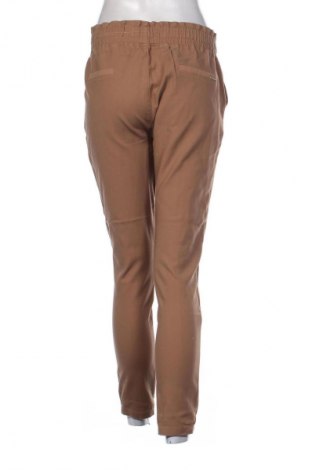 Дамски панталон Freesia, Размер M, Цвят Бежов, Цена 21,47 €
