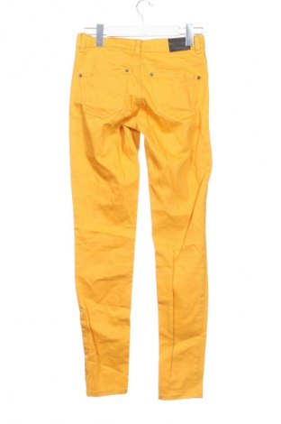 Pantaloni de femei Gina Tricot, Mărime XS, Culoare Galben, Preț 18,99 Lei