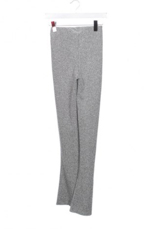 Дамски панталон H&M, Размер XS, Цвят Сребрист, Цена 8,18 €