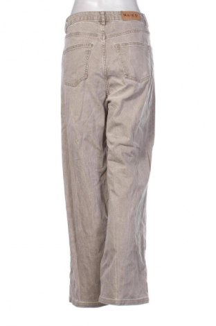 Дамски панталон NA-KD, Размер M, Цвят Бежов, Цена 8,69 €