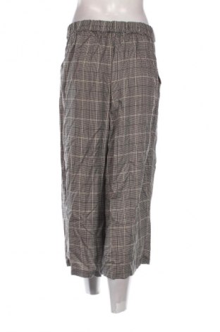 Pantaloni de femei Pull&Bear, Mărime L, Culoare Multicolor, Preț 43,99 Lei