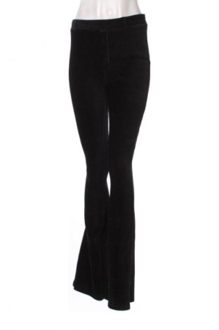 Дамски панталон Stradivarius, Размер L, Цвят Черен, Цена 12,27 €