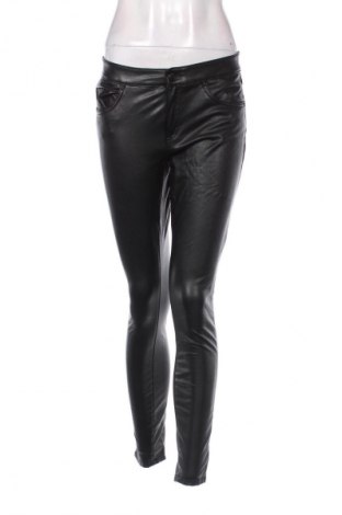 Γυναικείο παντελόνι Vero Moda, Μέγεθος M, Χρώμα Μαύρο, Τιμή 3,99 €