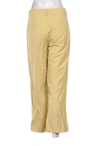 Pantaloni de femei Zara, Mărime L, Culoare Galben, Preț 48,99 Lei