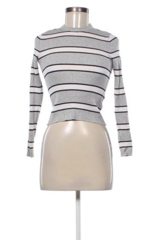 Дамски пуловер Bershka, Размер M, Цвят Многоцветен, Цена 6,00 €