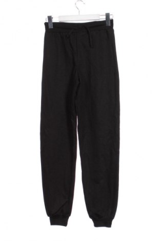 Dámské tepláky Pretty Little Thing, Velikost XXS, Barva Černá, Cena  139,00 Kč