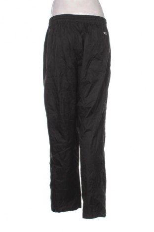 Дамско спортно долнище Umbro, Размер M, Цвят Черен, Цена 5,62 €