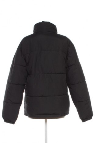 Dámská bunda  Bershka, Velikost M, Barva Černá, Cena  539,00 Kč