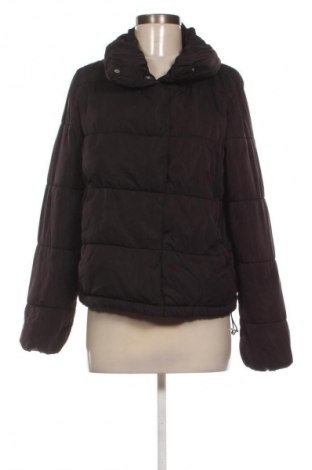 Γυναικείο μπουφάν Stradivarius, Μέγεθος M, Χρώμα Μαύρο, Τιμή 22,99 €